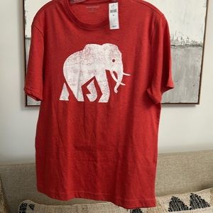 Banana Republic Men’s Red Tshirt Medium Short Sleeve Tee